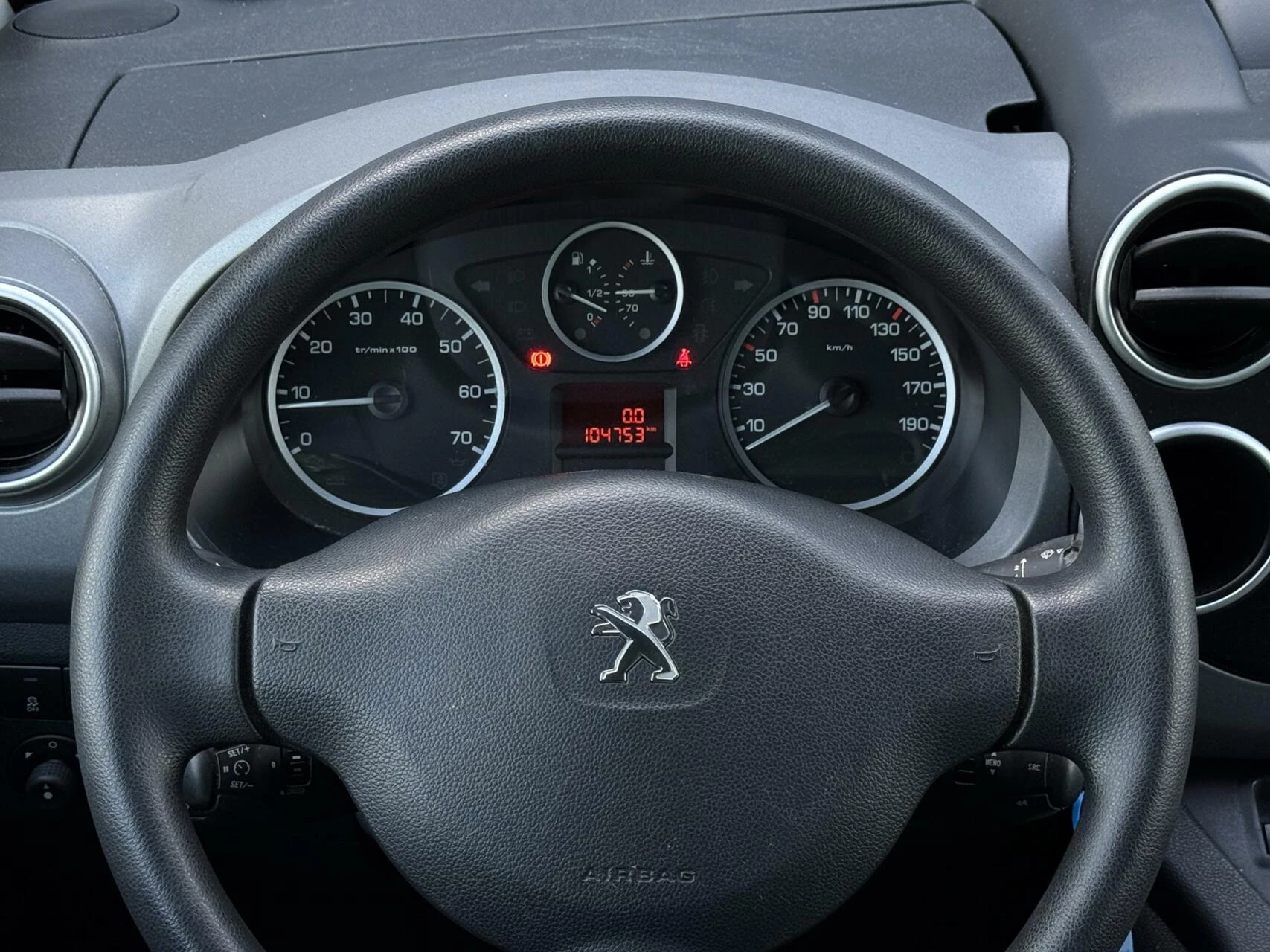 Hoofdafbeelding Peugeot Partner