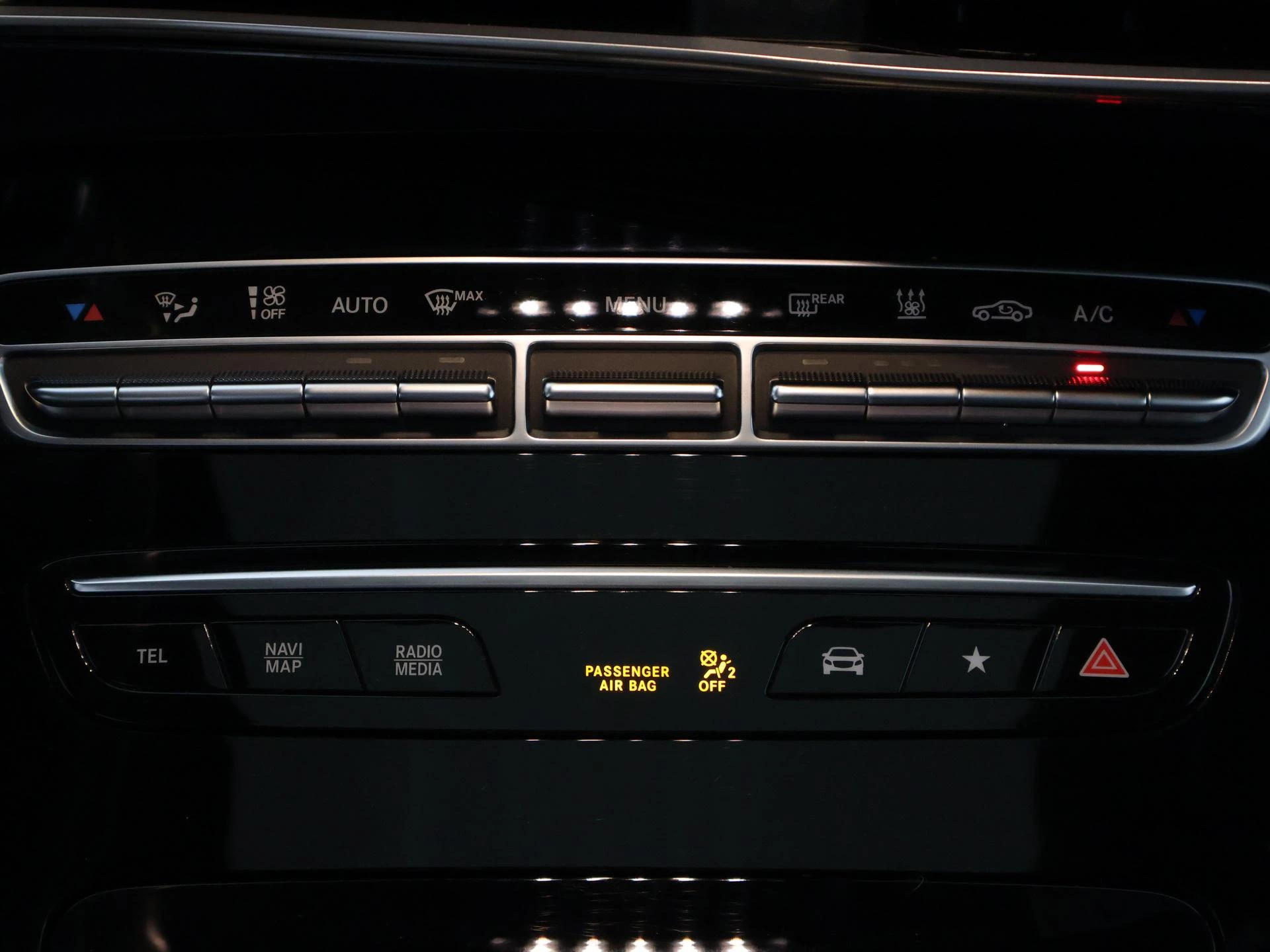 Hoofdafbeelding Mercedes-Benz EQC