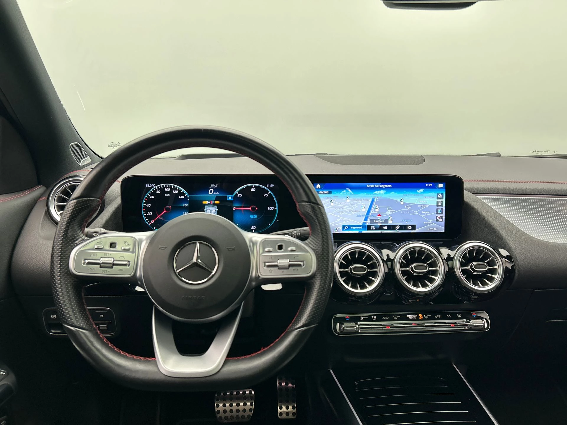 Hoofdafbeelding Mercedes-Benz EQA