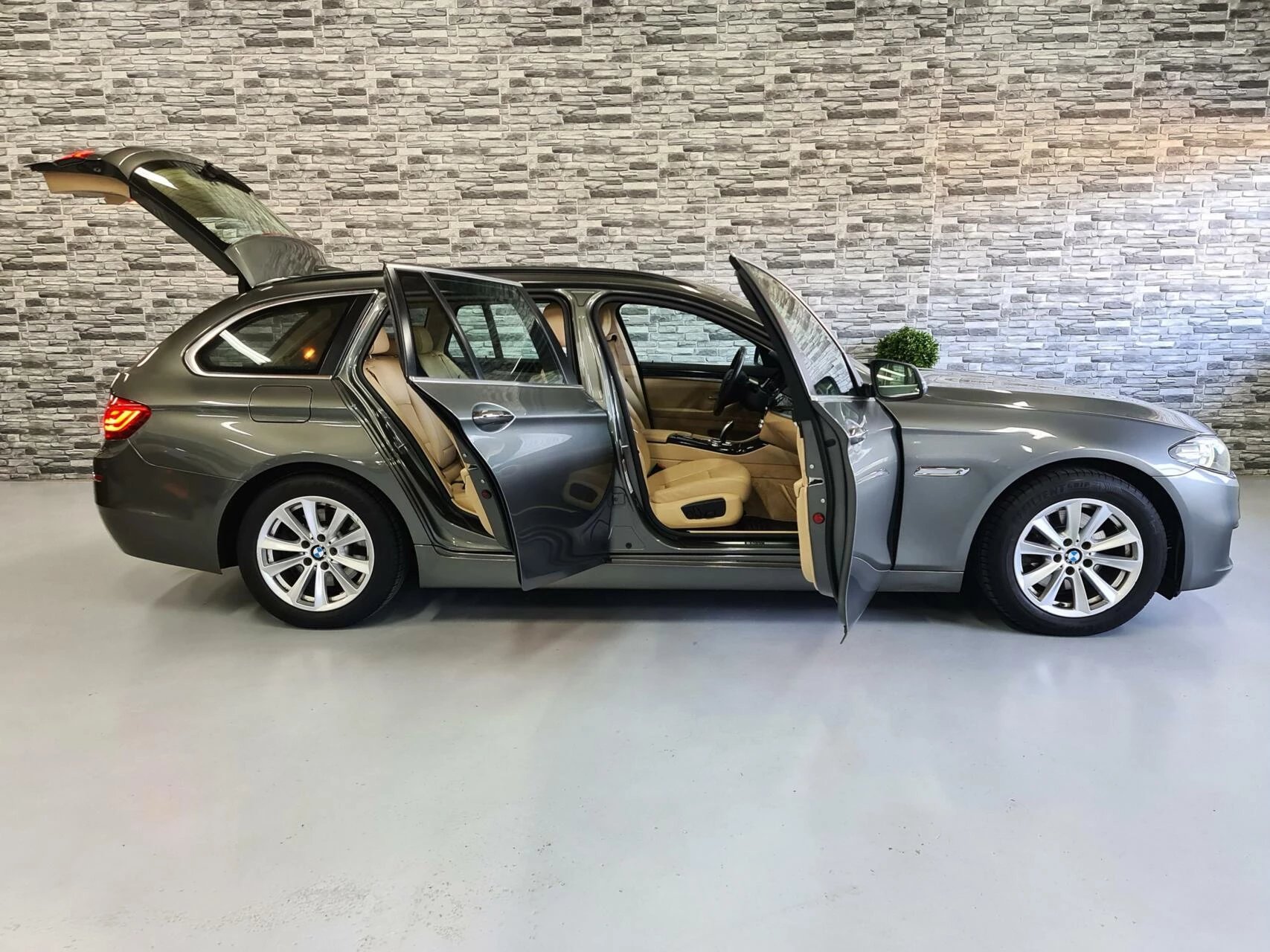 Hoofdafbeelding BMW 5 Serie