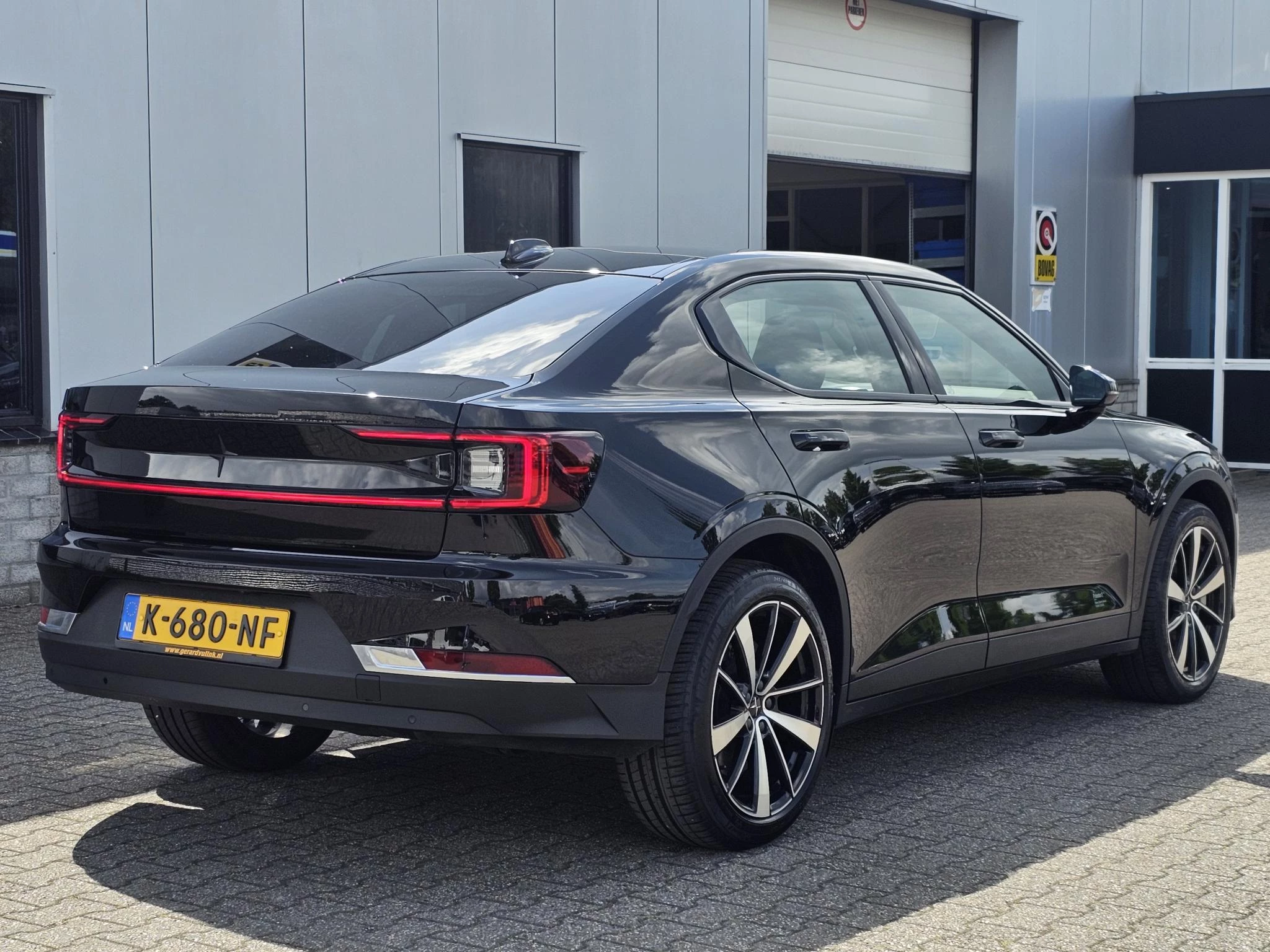 Hoofdafbeelding Polestar 2