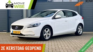 Volvo V40 T2 - 120pk Momentum | 121.000 km | Trekhaak Afnb. | Stoelverwarming | 1e eigenaar | Xenon |
