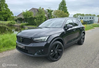 Volvo XC40 2.0 B4 Plus Black Edition / Pano / HK Audio