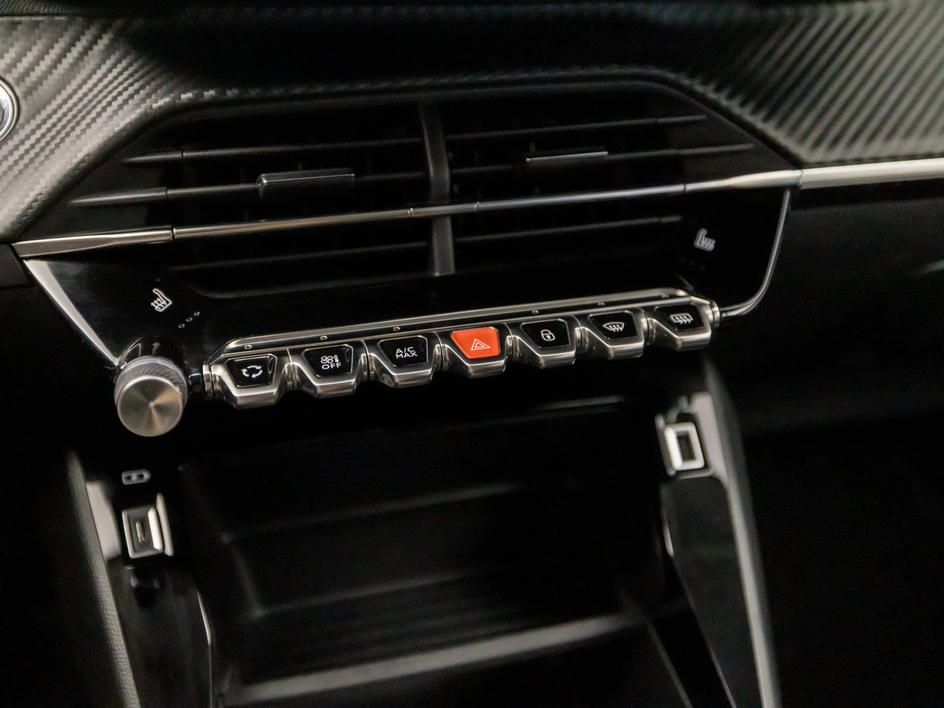 Hoofdafbeelding Peugeot e-208