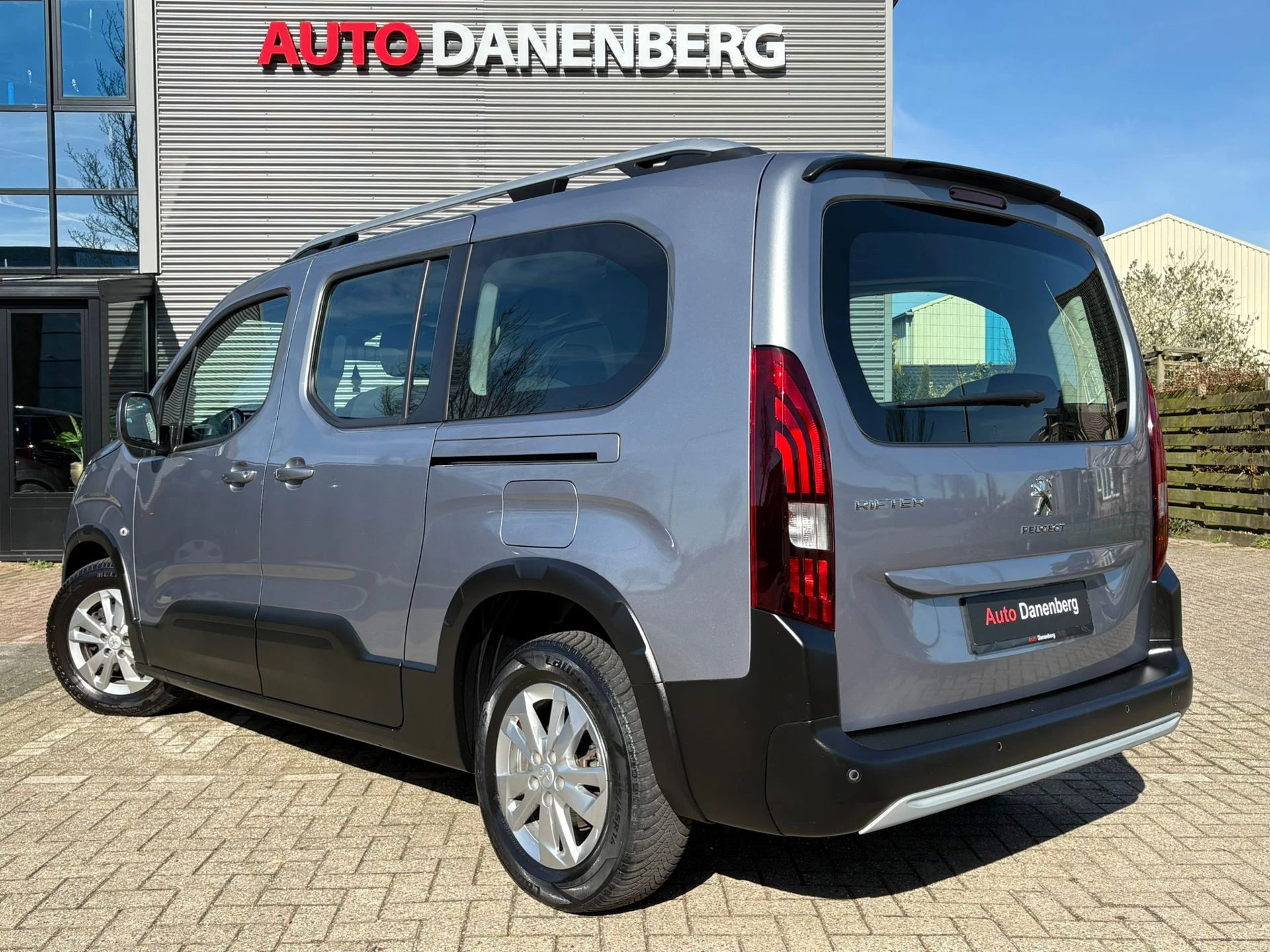 Hoofdafbeelding Peugeot Rifter