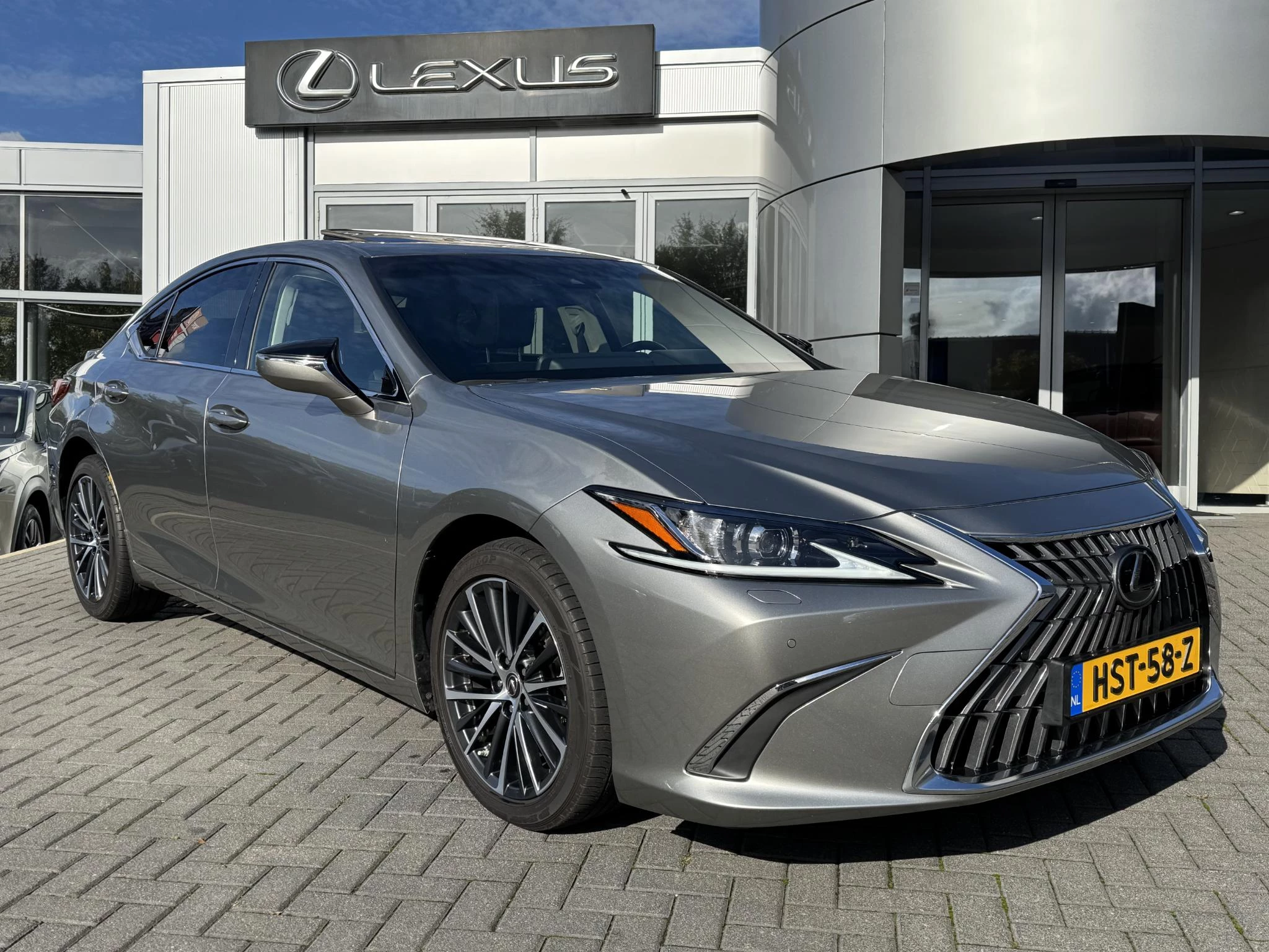 Hoofdafbeelding Lexus ES