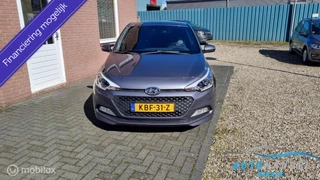 Hoofdafbeelding Hyundai i20 Hyundai i20 1.0 T-GDI i-Motion passion ( sportvelgen , stoelverwarming , stuur verwarming , )