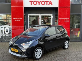 Toyota Aygo X-PLAY 5-DEURS NL-AUTO APPLE/ANDROID CARPLAY AIRCO CENTRALE DEUR VERGRENDELING CAMERA