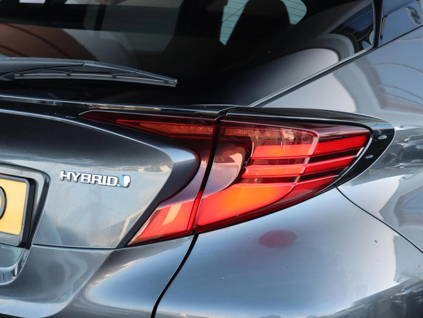 Hoofdafbeelding Toyota C-HR