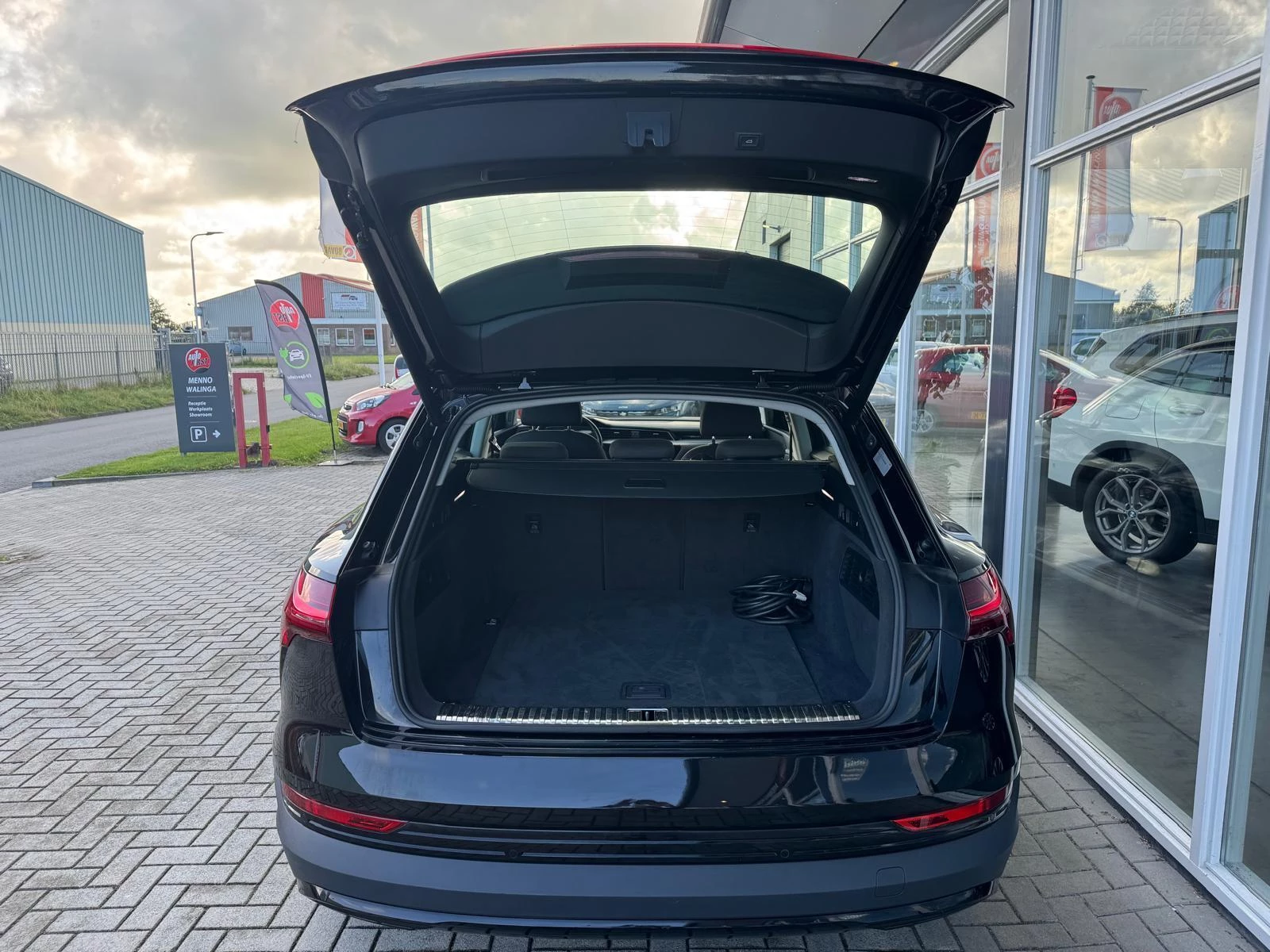 Hoofdafbeelding Audi e-tron