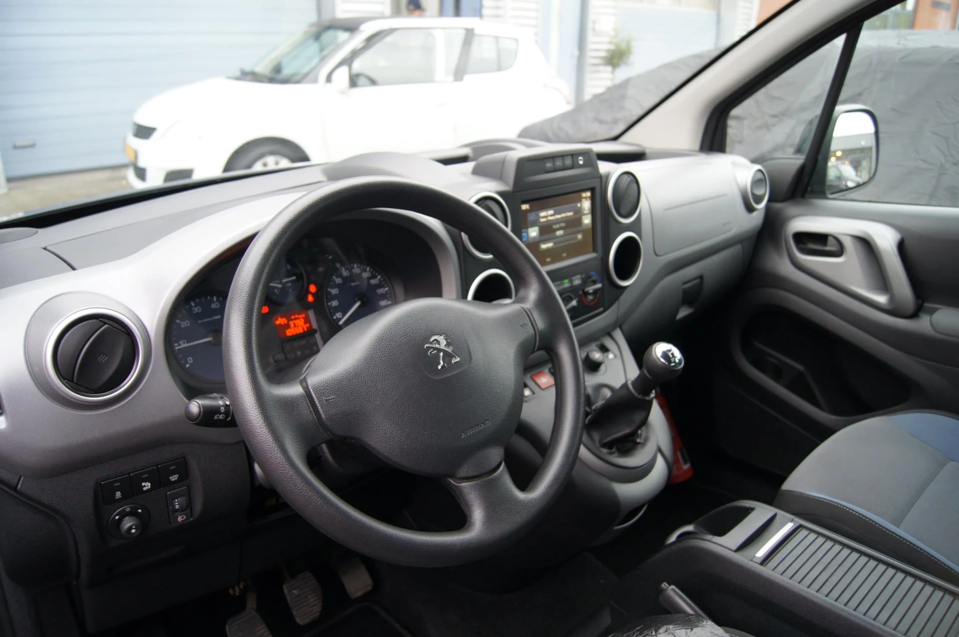 Hoofdafbeelding Peugeot Partner