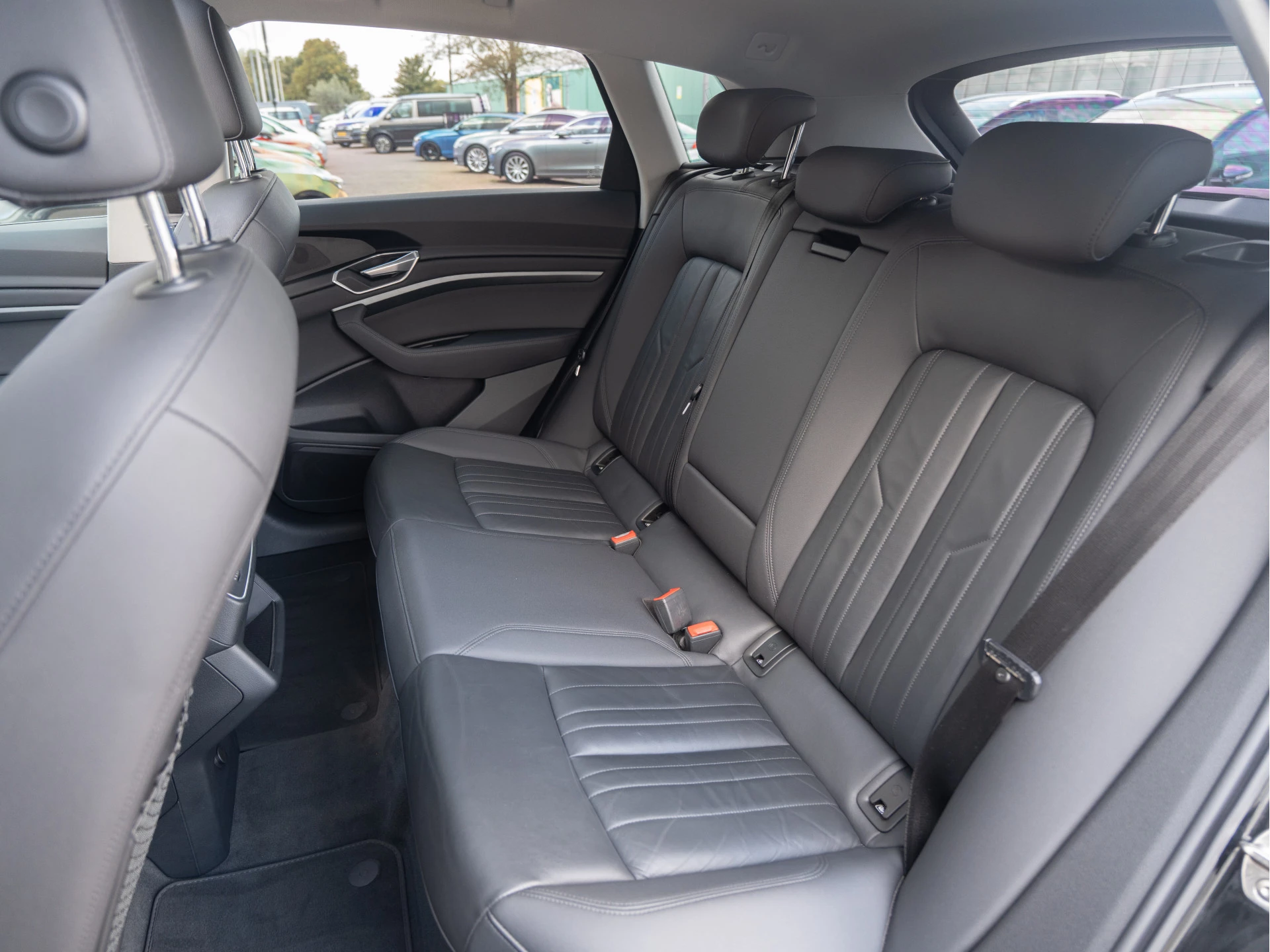 Hoofdafbeelding Audi e-tron