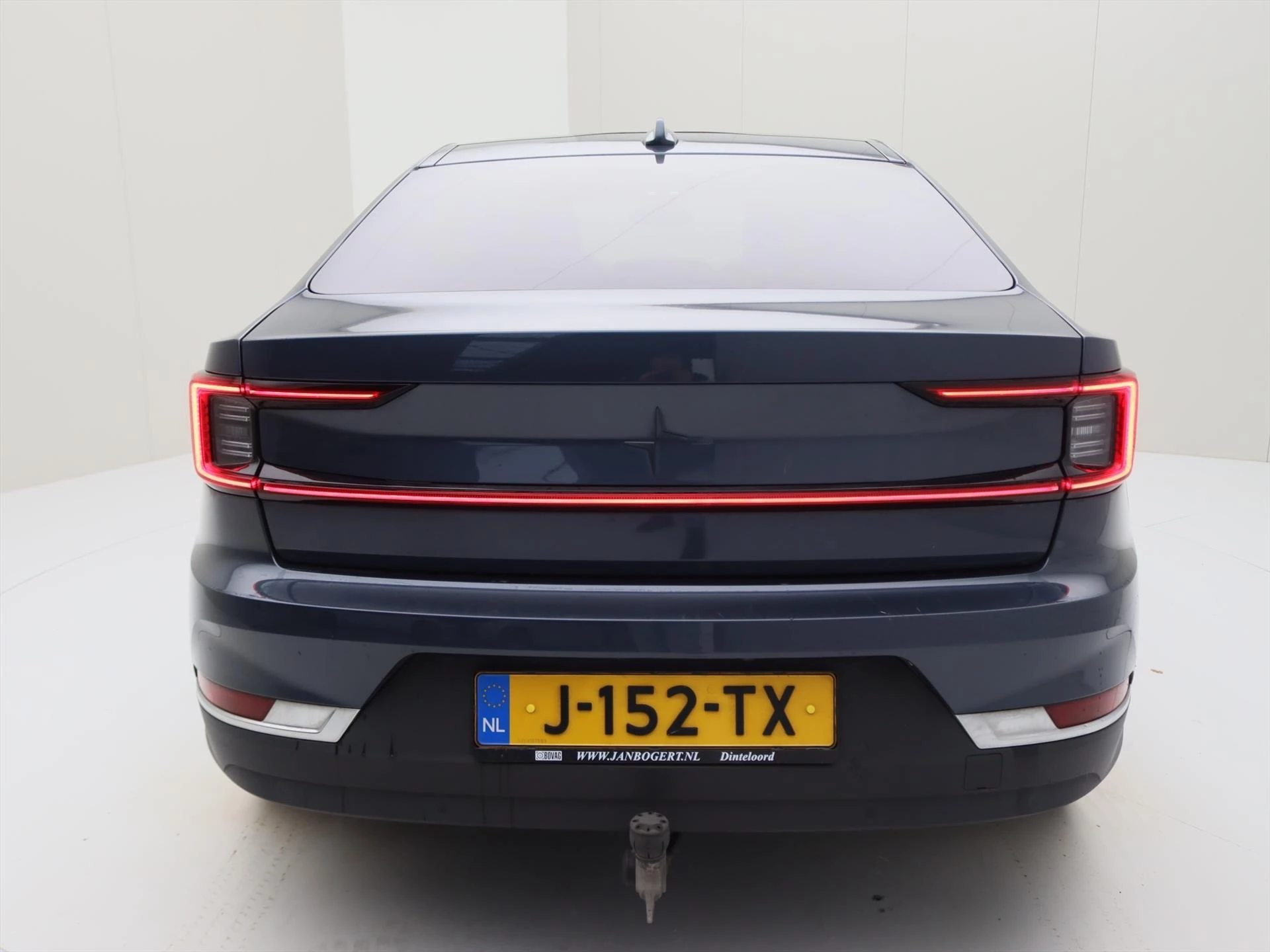 Hoofdafbeelding Polestar 2