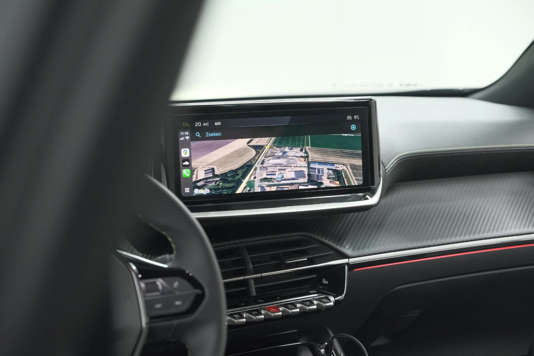 Hoofdafbeelding Peugeot e-2008