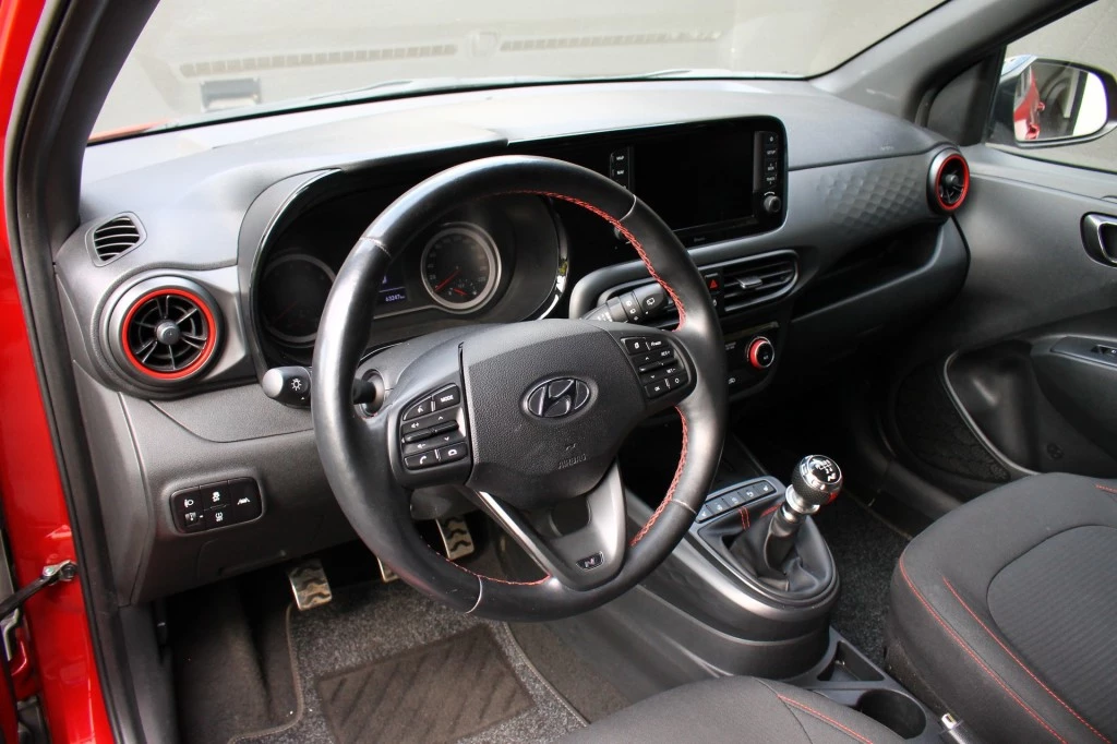 Hoofdafbeelding Hyundai i10