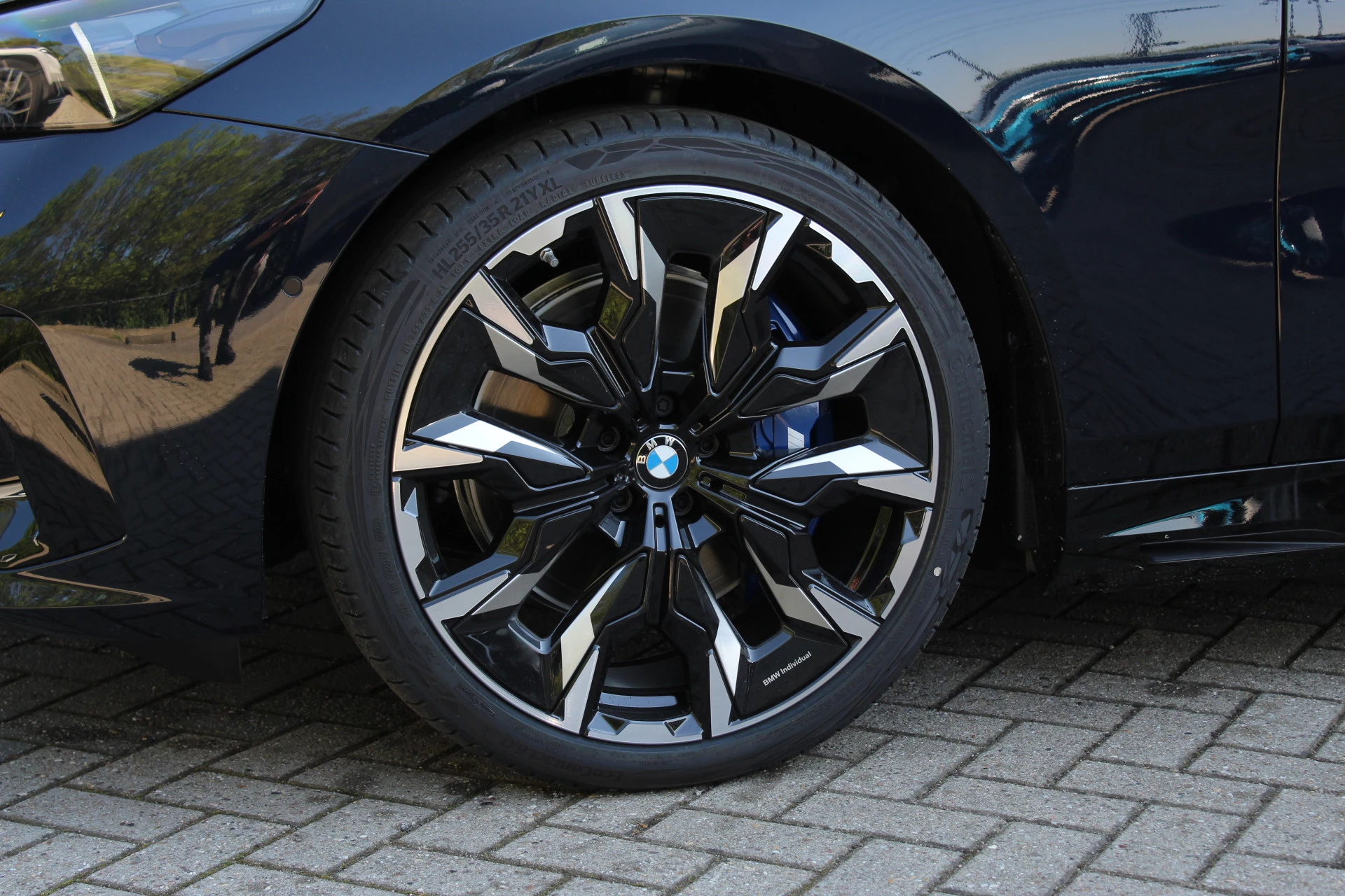 Hoofdafbeelding BMW i5