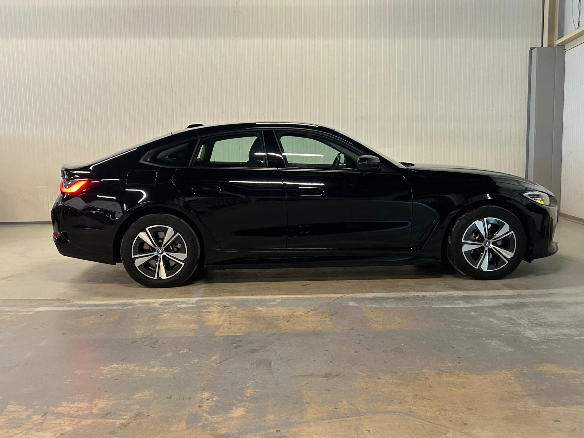 Hoofdafbeelding BMW i4