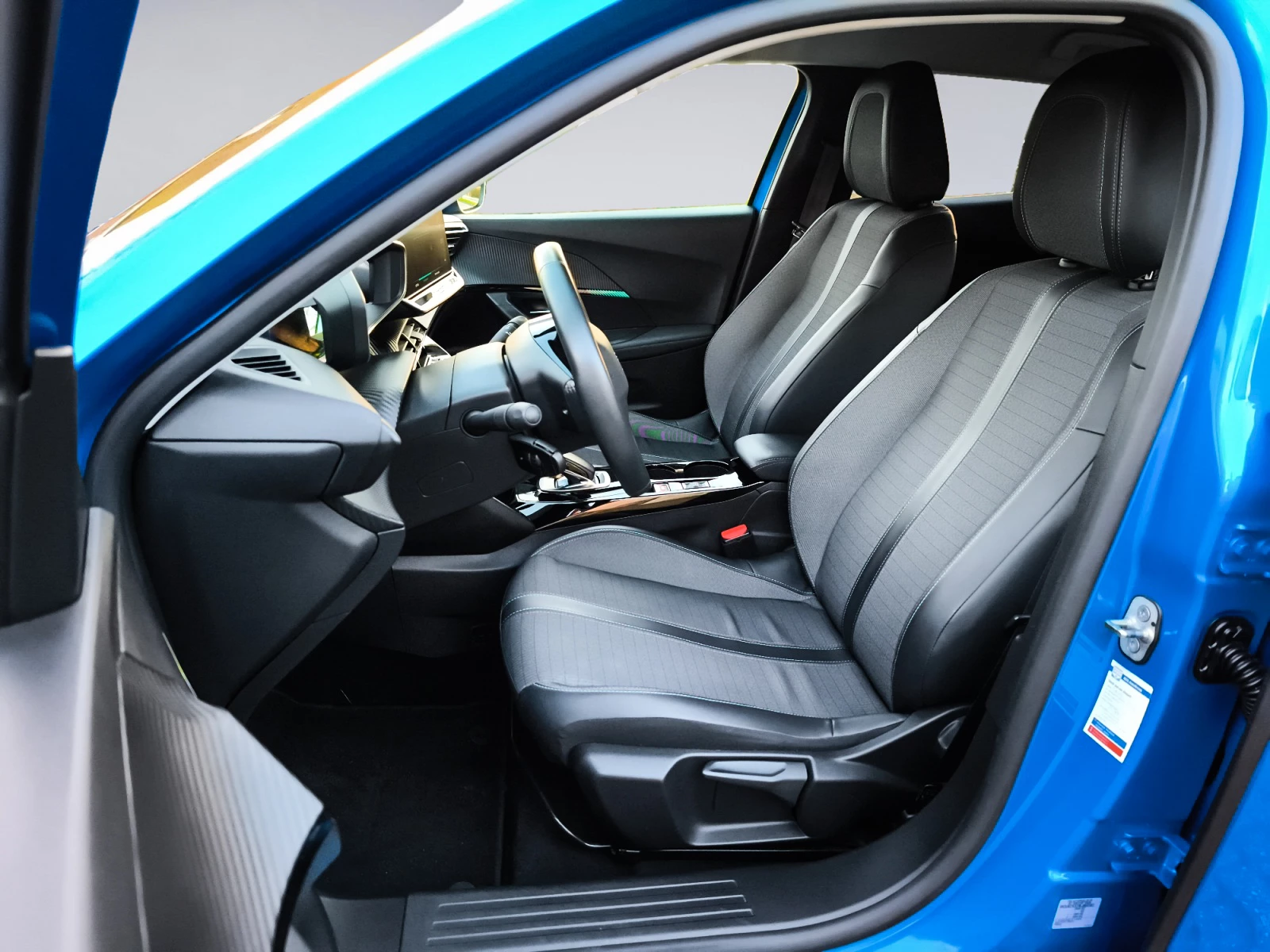 Hoofdafbeelding Peugeot e-2008