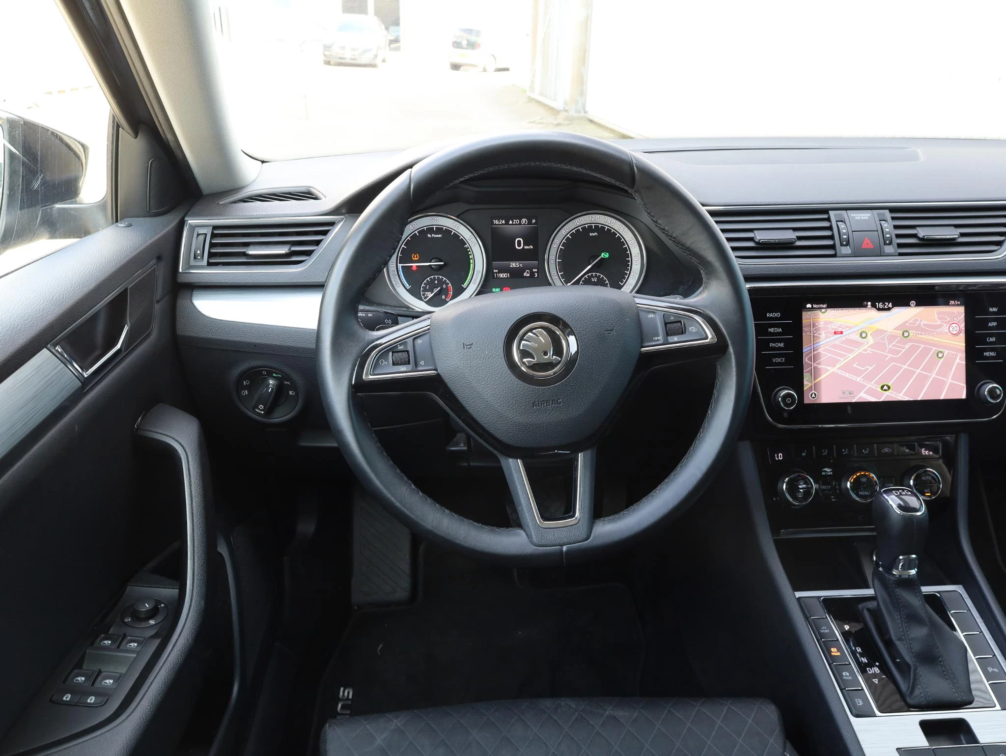 Hoofdafbeelding Škoda Superb