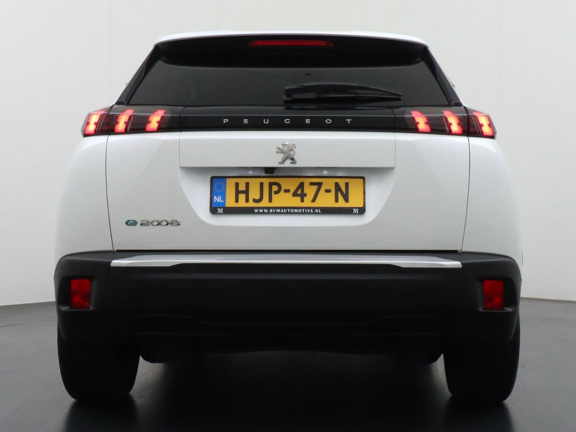 Hoofdafbeelding Peugeot e-2008