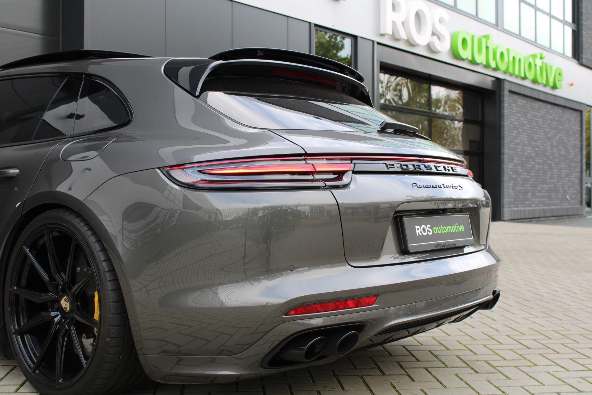 Hoofdafbeelding Porsche Panamera