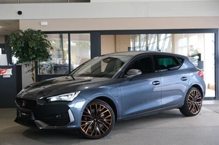 Hoofdafbeelding CUPRA Leon CUPRA Leon 1.4 e-Hybrid VZ Copper 245PK Navi Led Cam ACC