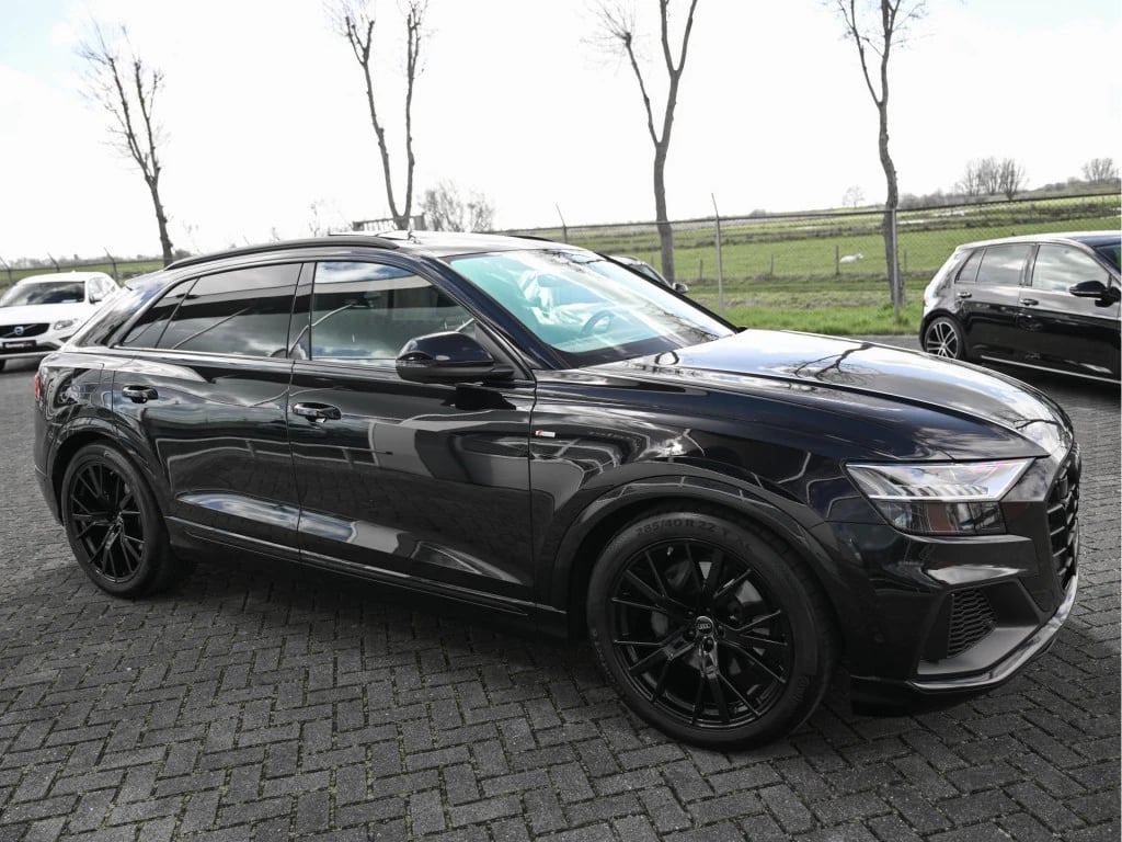 Hoofdafbeelding Audi Q8