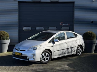 Toyota Prius 1.8 Plug-in Executive Business | Navigatie | DAB | Camera | Trekhaak | Cruise Control |