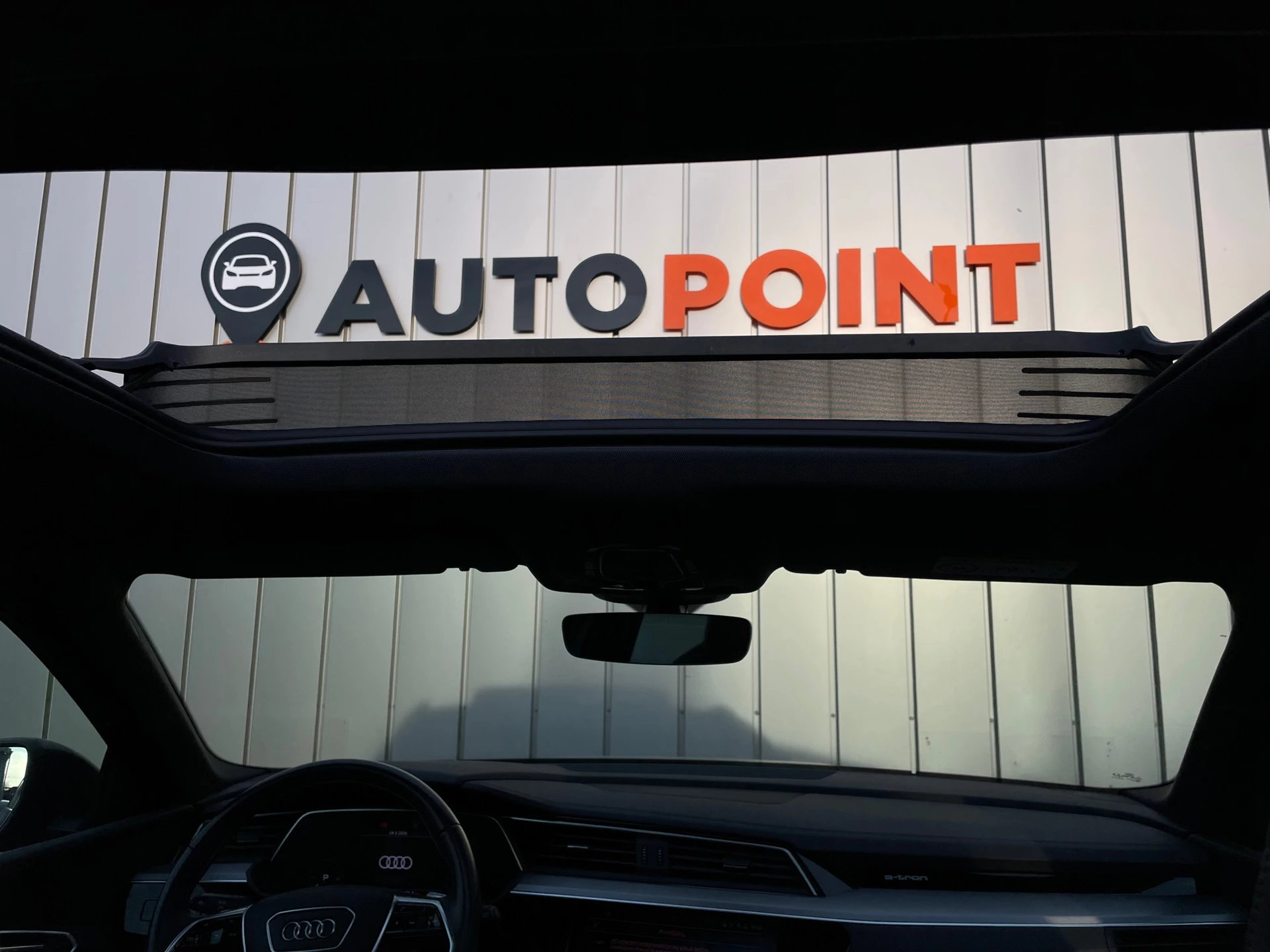 Hoofdafbeelding Audi e-tron