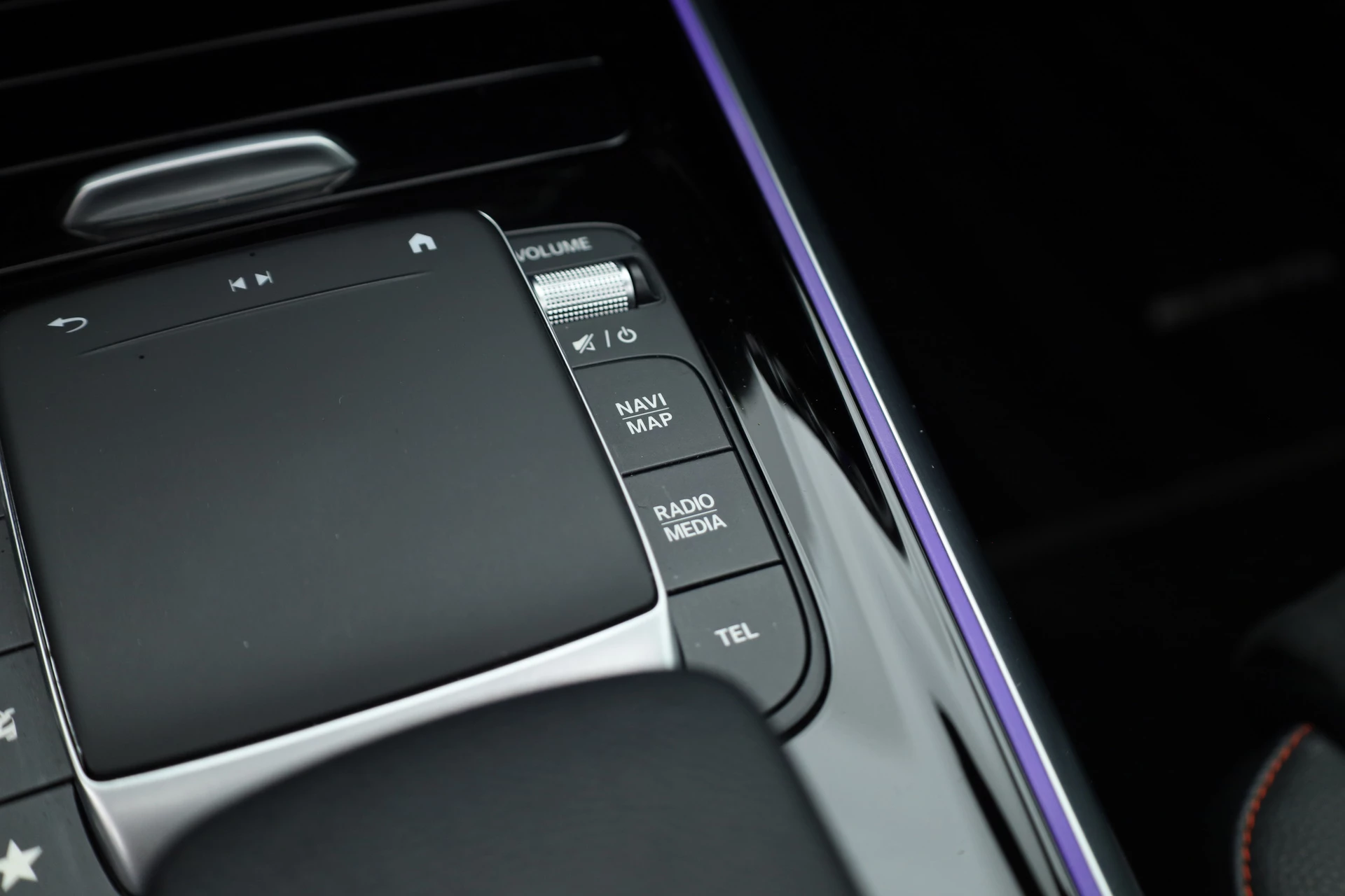 Hoofdafbeelding Mercedes-Benz EQA