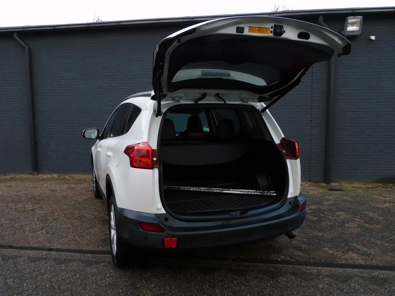 Hoofdafbeelding Toyota RAV4