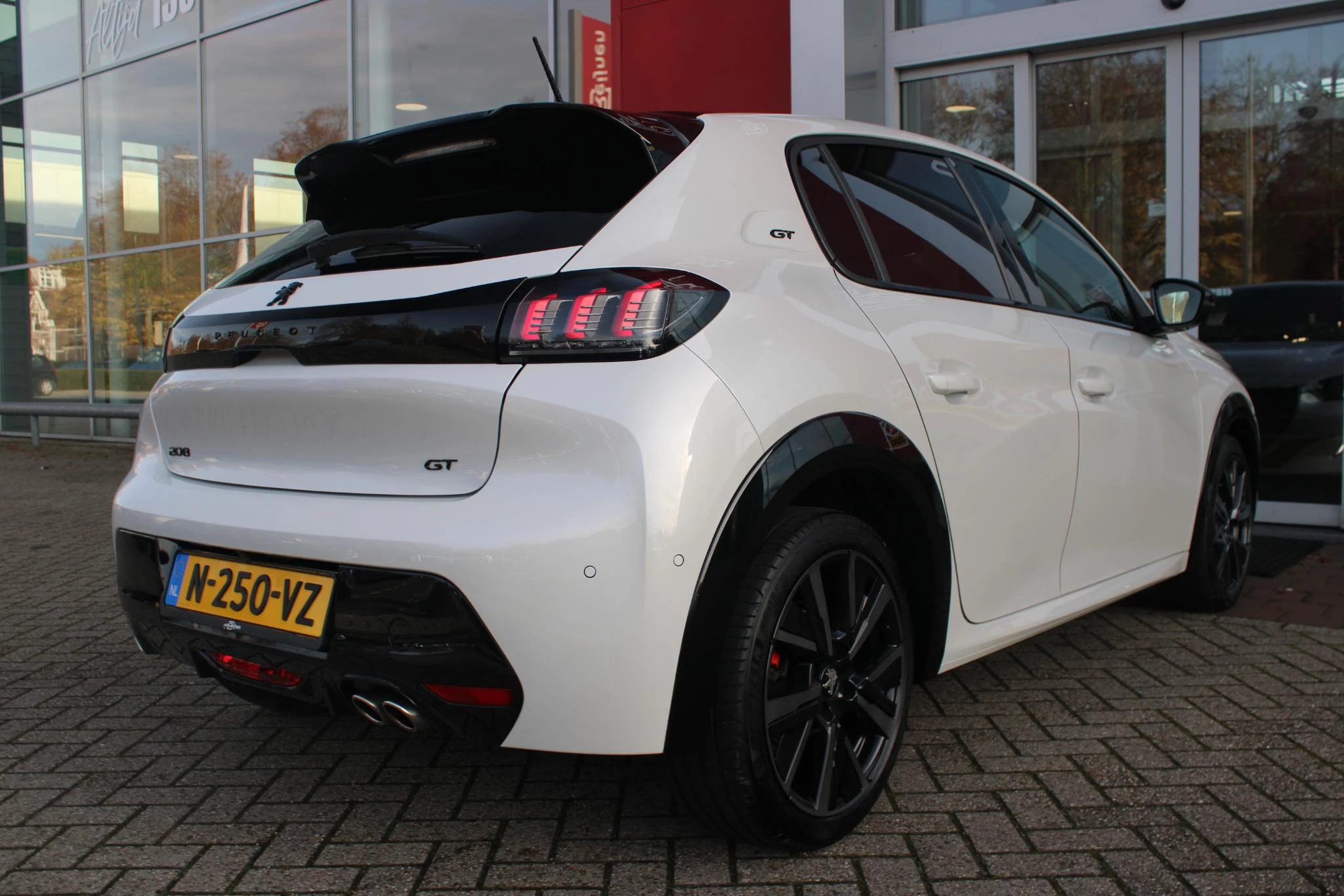 Hoofdafbeelding Peugeot 208