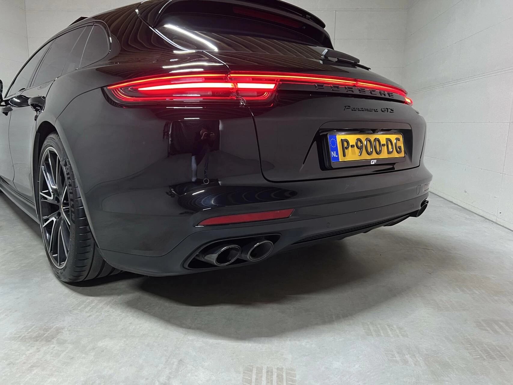 Hoofdafbeelding Porsche Panamera