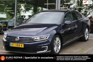 Volkswagen Passat 1.4 TSI GTE Connected Series Plus PANO-DAK VIRT. COCKPIT