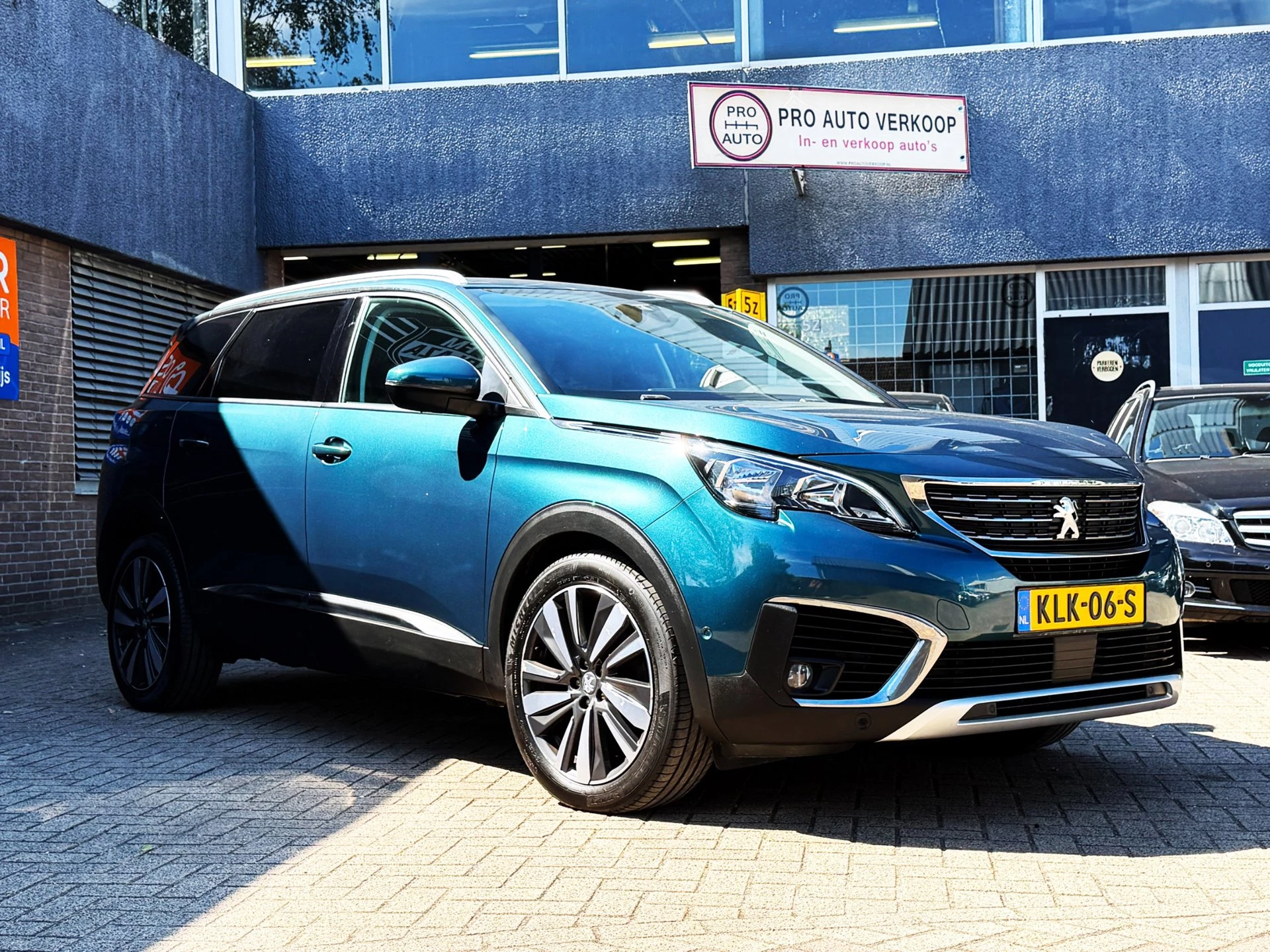Hoofdafbeelding Peugeot 5008