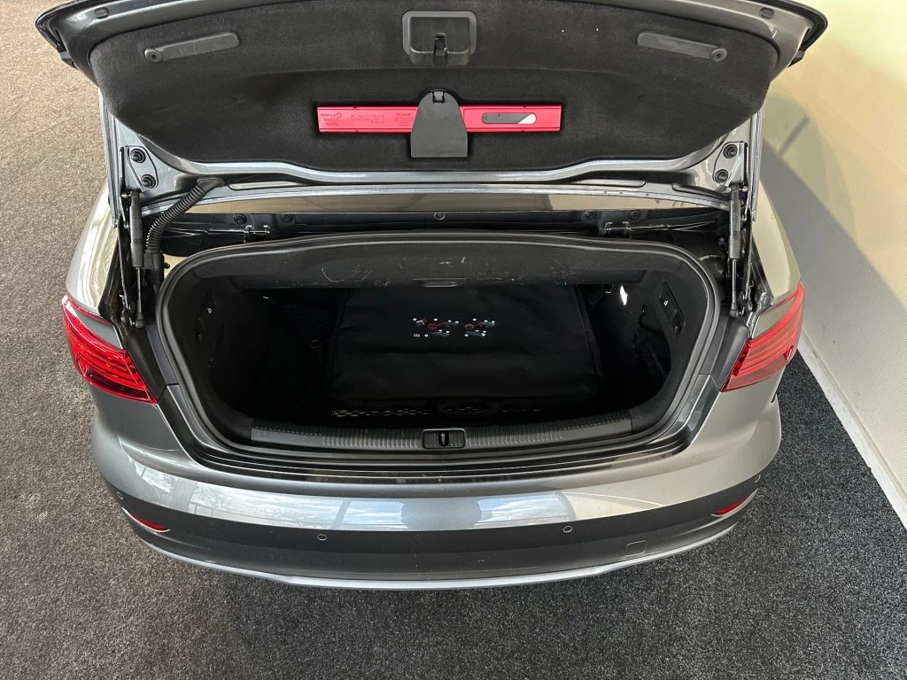 Hoofdafbeelding Audi Cabriolet