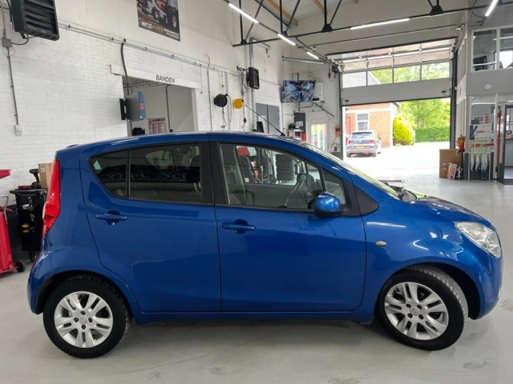 Hoofdafbeelding Opel Agila