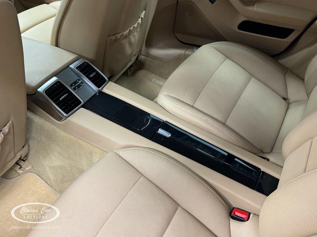 Hoofdafbeelding Porsche Panamera