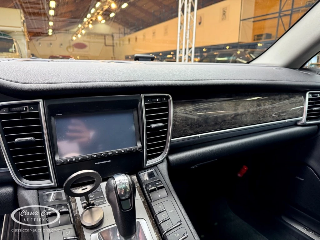 Hoofdafbeelding Porsche Panamera