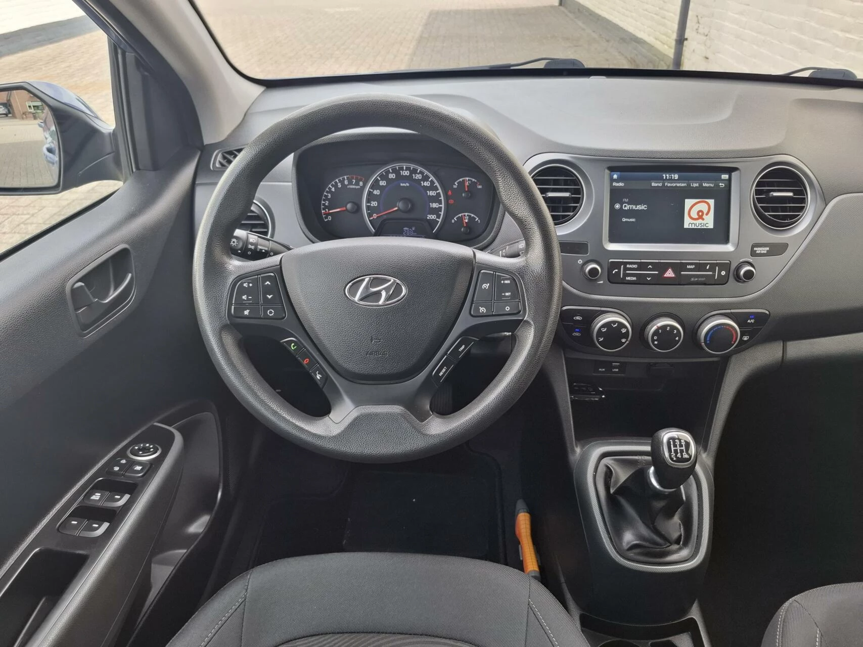 Hoofdafbeelding Hyundai i10