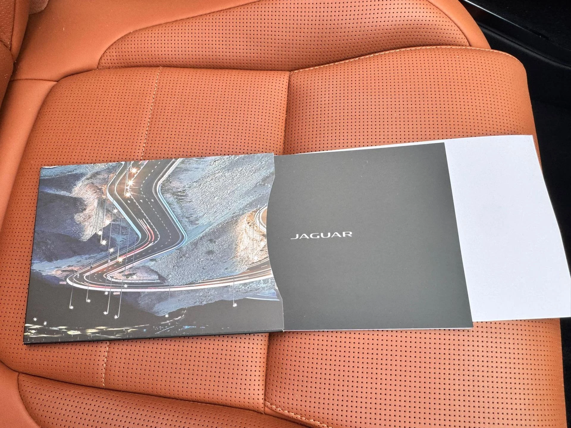 Hoofdafbeelding Jaguar F-PACE