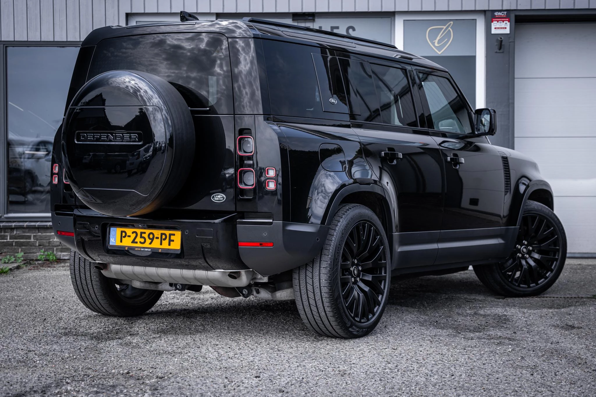 Hoofdafbeelding Land Rover Defender