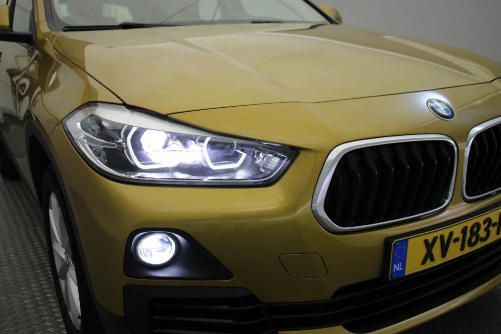 Hoofdafbeelding BMW X2