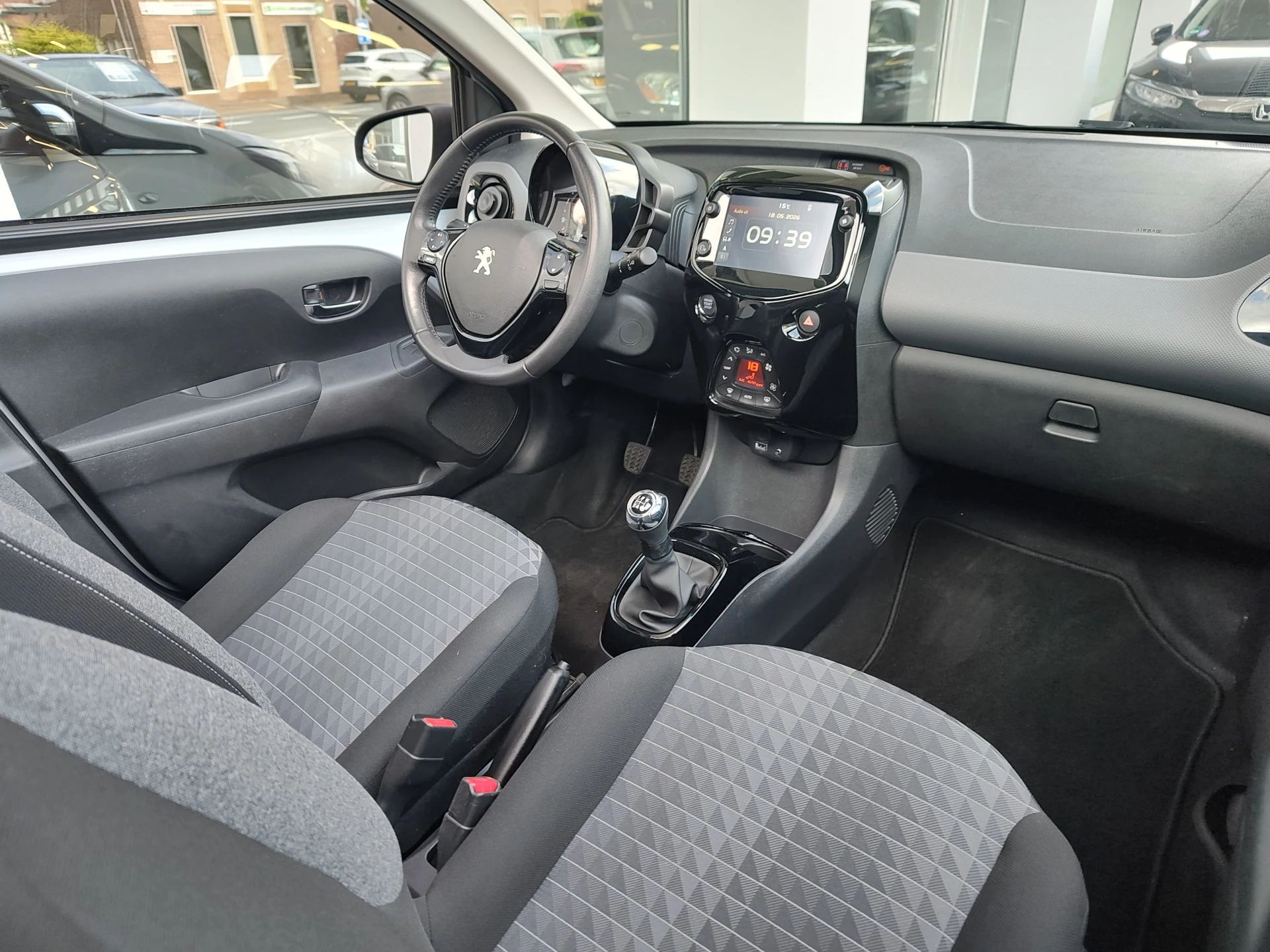 Hoofdafbeelding Peugeot 108