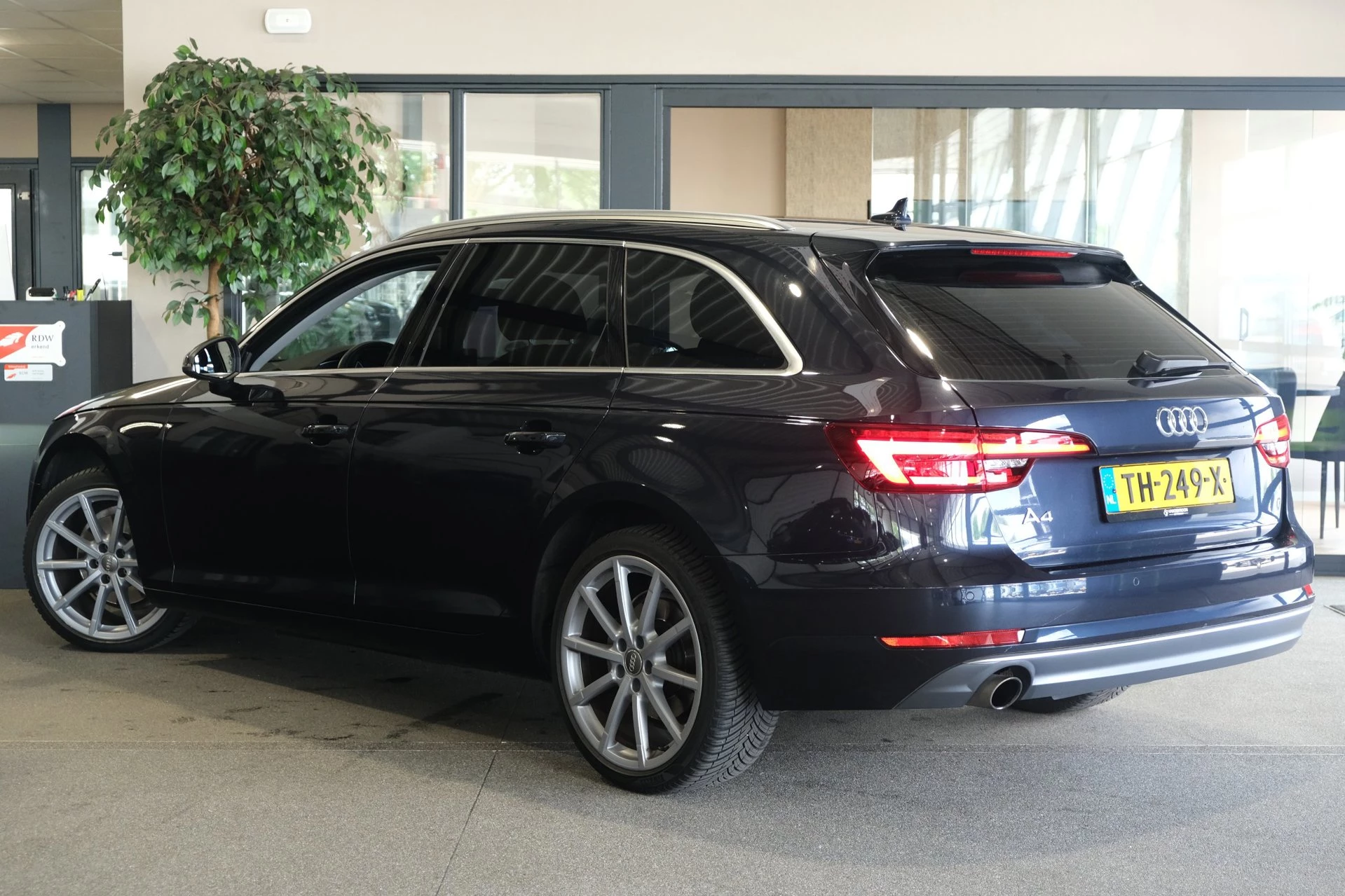 Hoofdafbeelding Audi A4