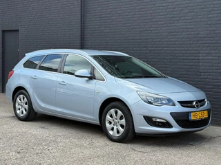 Opel Astra Sports Tourer 1.6 CDTi Blitz AIRCO | CRUISE | ELEK RAMEN | NAVI | NWE APK
