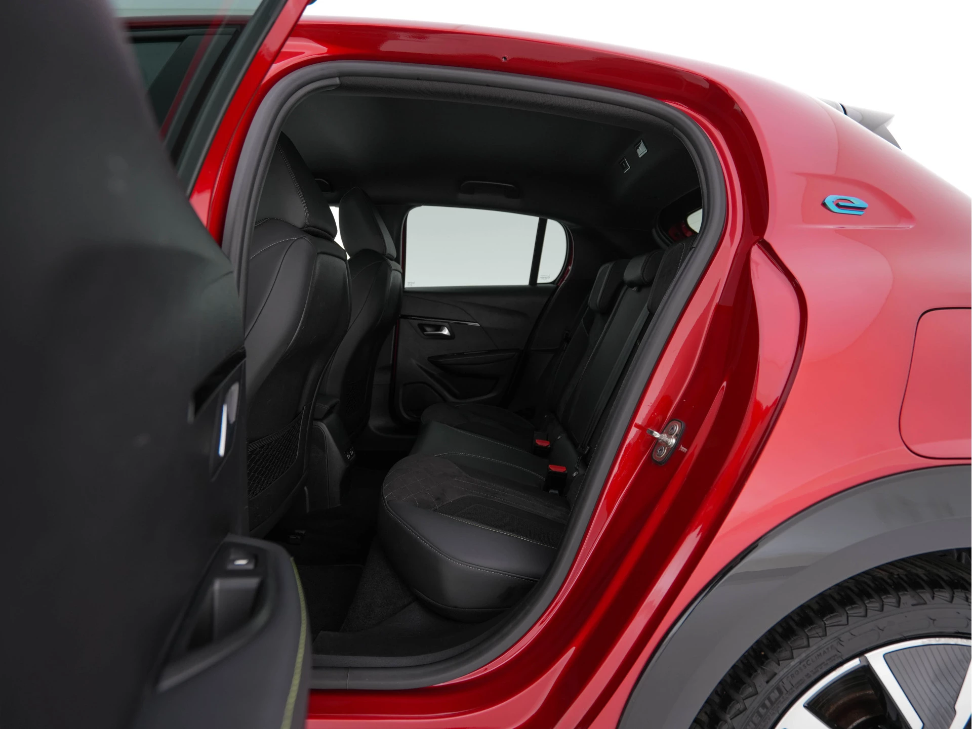 Hoofdafbeelding Peugeot e-208