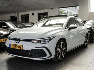 Volkswagen Golf 1.4 eHybrid GTE | ALCANTARA | SFEER | CAMERA | PANO | IQ
