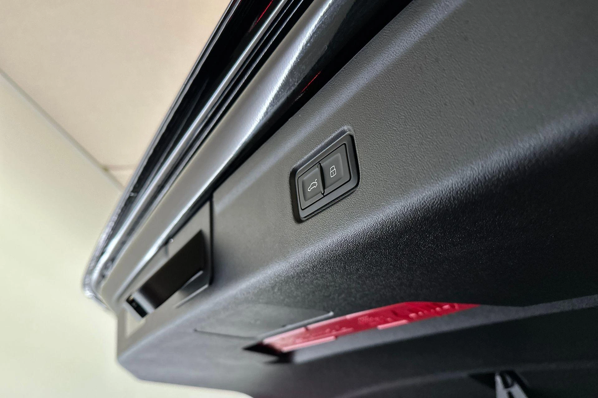 Hoofdafbeelding Audi A6 e-tron