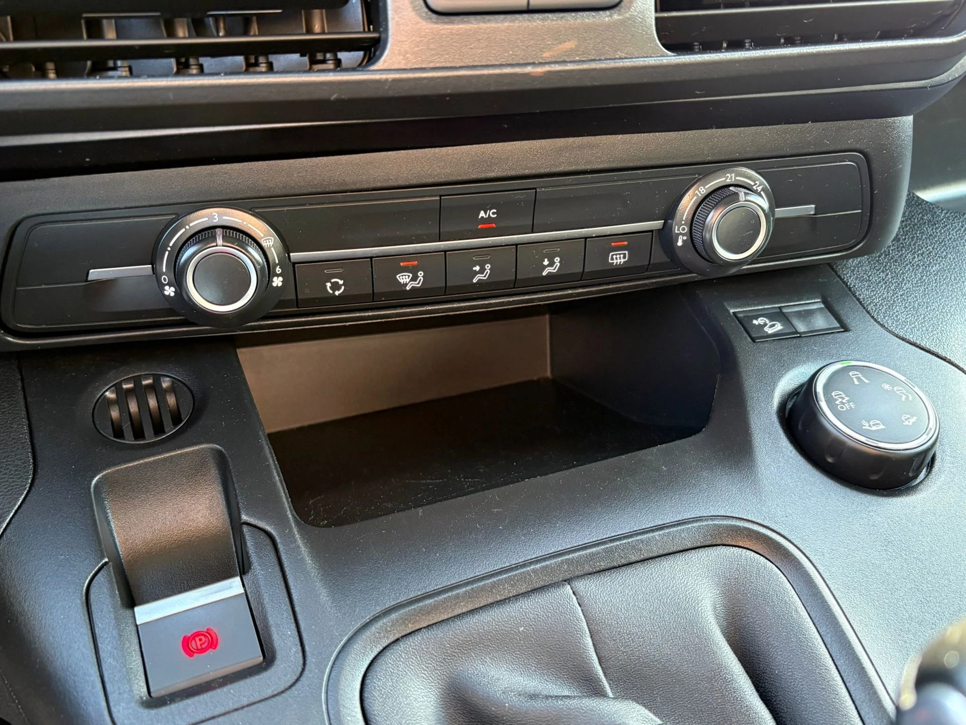 Hoofdafbeelding Peugeot Rifter